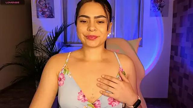 sexyladyy_ from StripChat is Freechat