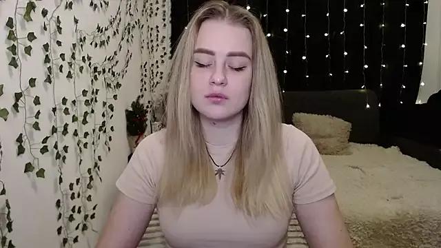 SofiaRosemary from StripChat is Freechat