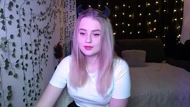 SofiaRosemary from StripChat is Freechat