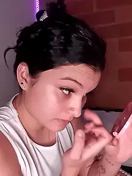 SofiaSanchezzz from StripChat is Freechat