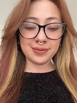 Sofii_gold from StripChat is Freechat