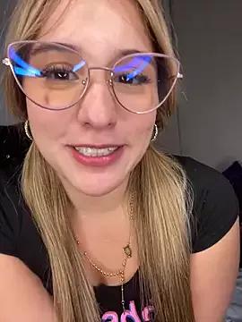 sophijenner from StripChat is Freechat