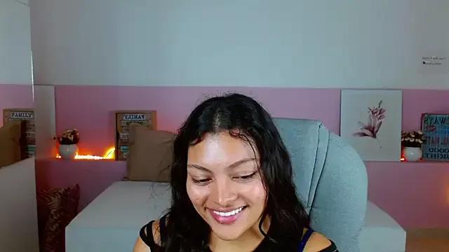 stefany_rinaldi from StripChat is Freechat