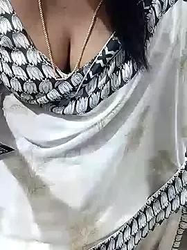 tamil-renjitha from StripChat is Freechat