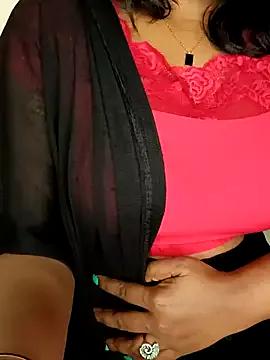 the_hell_girlmallu from StripChat is Freechat