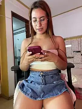 ValentinaSweet19 from StripChat is Freechat