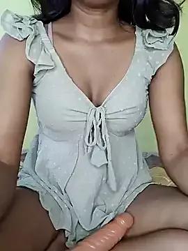 Whiskey-queen from StripChat is Freechat