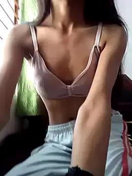 yourslady_ from StripChat is Freechat