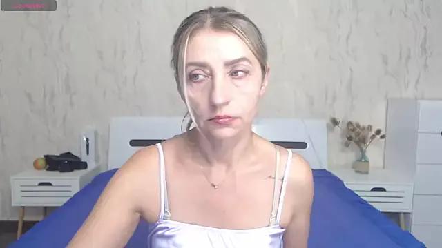 ZoeGrant from StripChat is Freechat